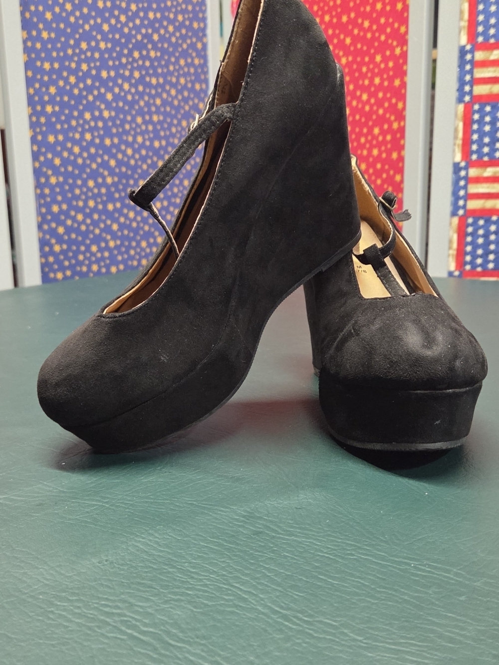 **Black Suede Rue21 Ect. Platform Heels - Women's Classic Style**